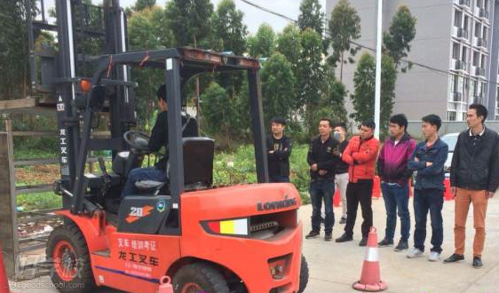 郑州叉车证哪里可以报名考取以及需要多少费用