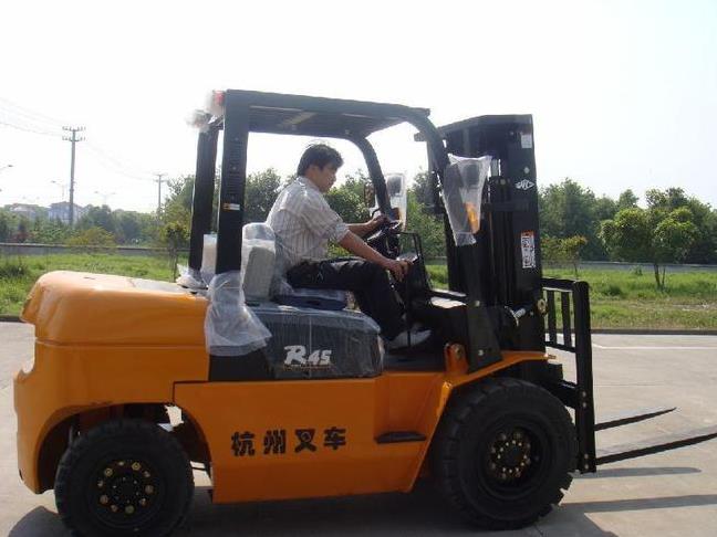 　　滨州叉车操作证介绍