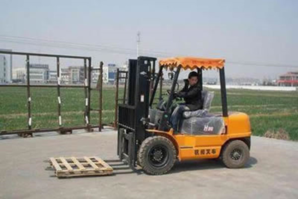 叉车