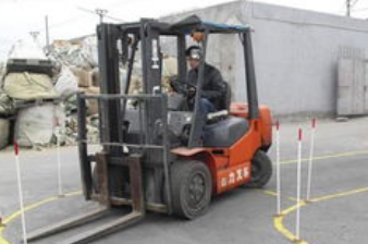 叉车