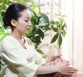 美容师