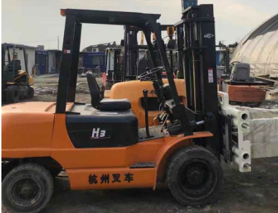 叉车