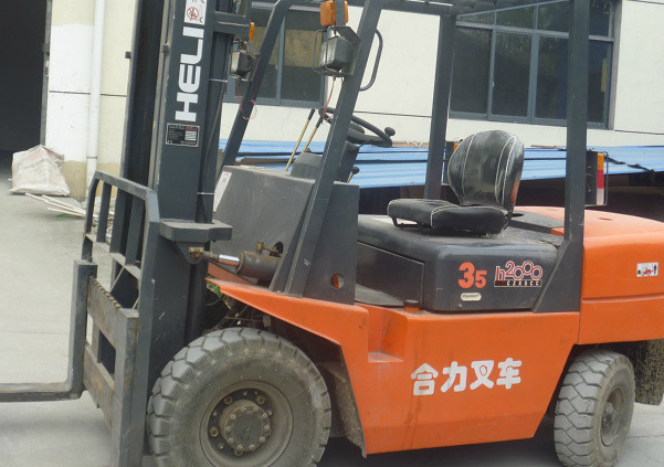 叉车
